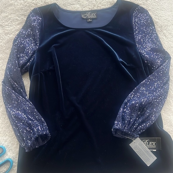 NWT Alex Evenings Sz M Formal Navy Blue Velvet Top with Sequin Long Sleeves - Picture 15 of 16